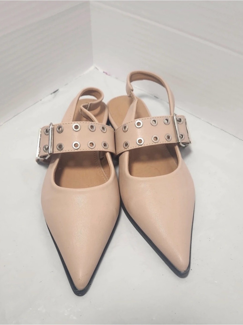 Women's Pointed Slingback Flats with Eyelet Buckle - Nude